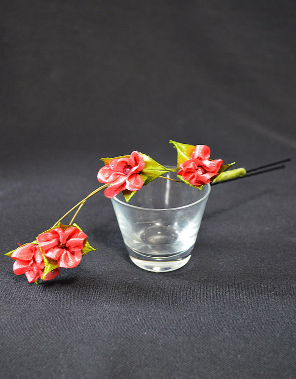 Handcrafted Kanzashi Hairpin with Blossom Floral Design